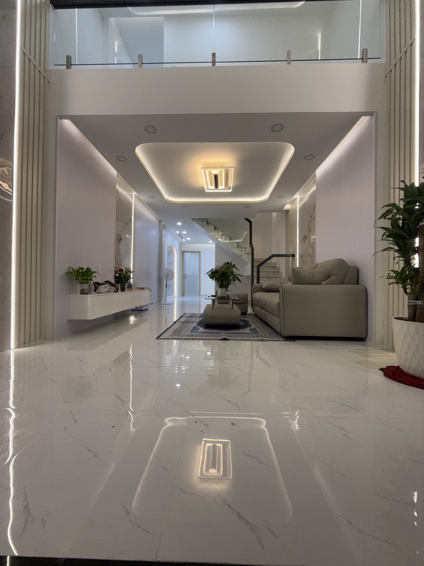 Nhà Mới - Huỳnh Thiện Lộc - Tân Phú 2 Tầng 3 PN 61m2