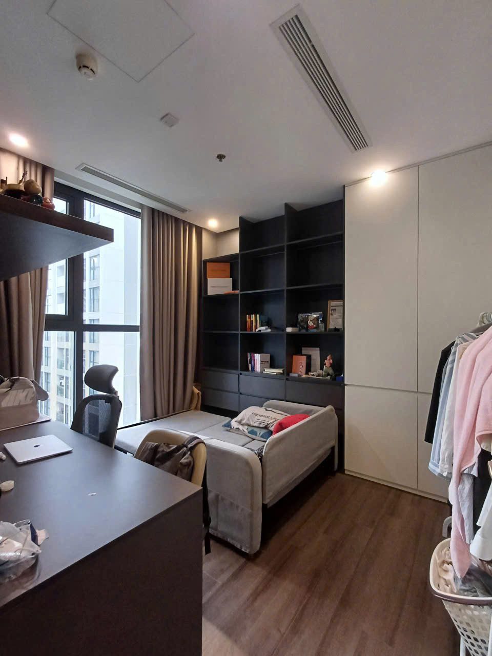 Bán căn hộ 2 phòng ngủ Vinhomes Symphony Long Biên