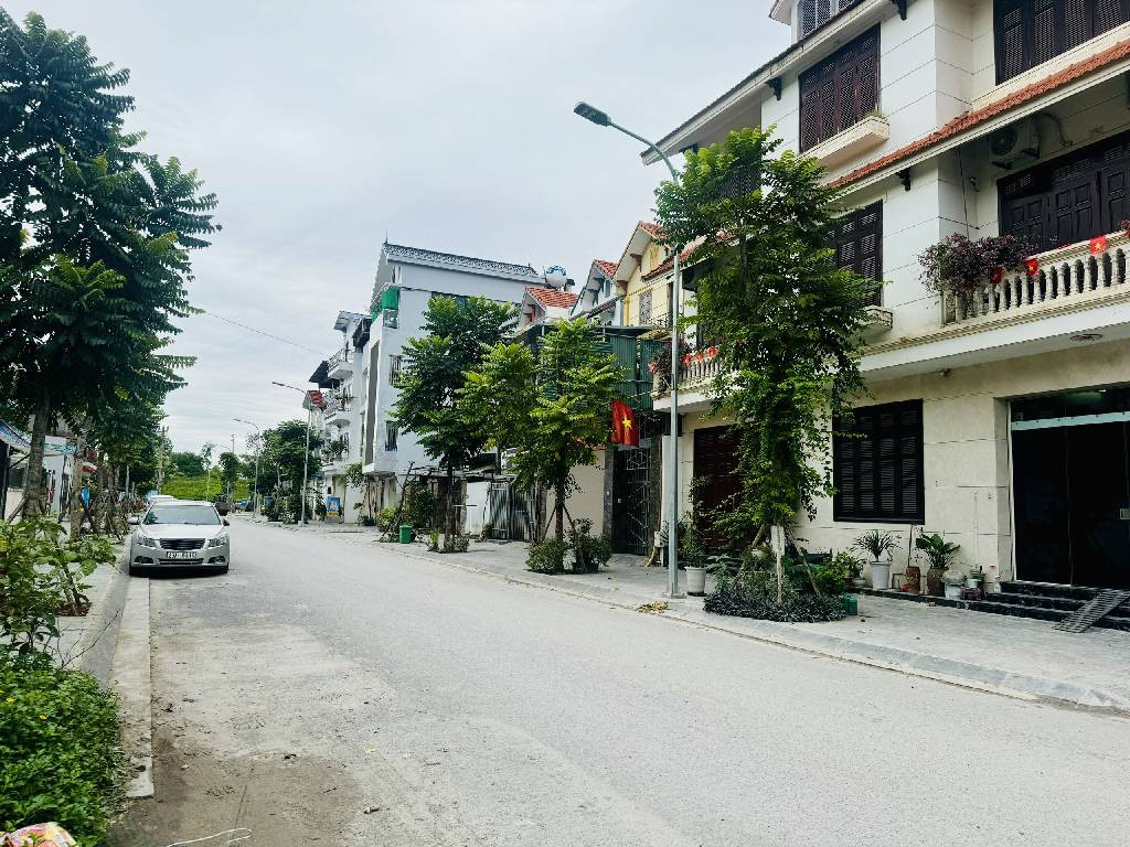 Bán Đất 41m2 có sẵn 41 m2 thổ cư giá 6.1 tỷ tại - Chọn - Phường Phúc Lợi Quận Long Biên Hà Nội