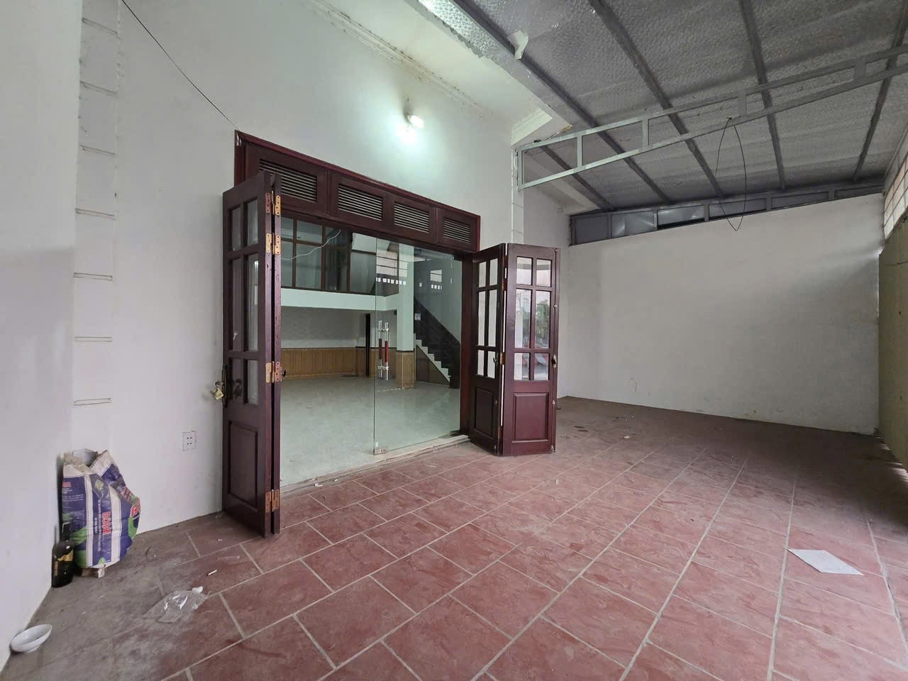 Bán nhà 50m² ngang 8m giá 3.95 tỷ Phường Phúc Yên