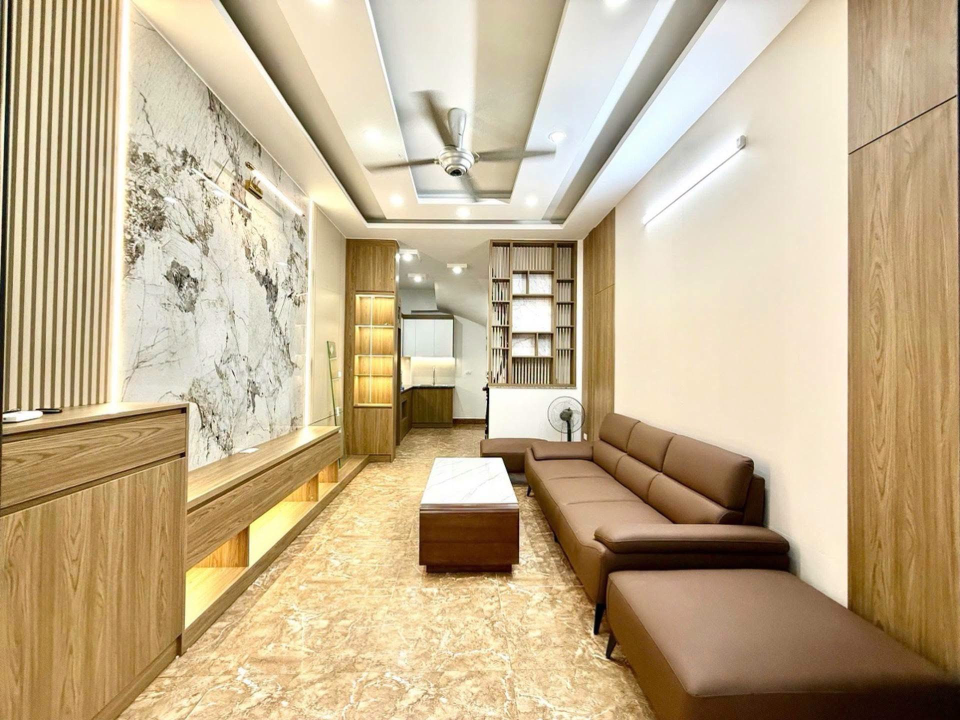 NHÀ NGỘP CẦN BÁN GẤP TẠI PHƯỜNG PHƯỚC BÌNH, QUẬN 9 ĐẦY ĐỦ TIỆN NGHI