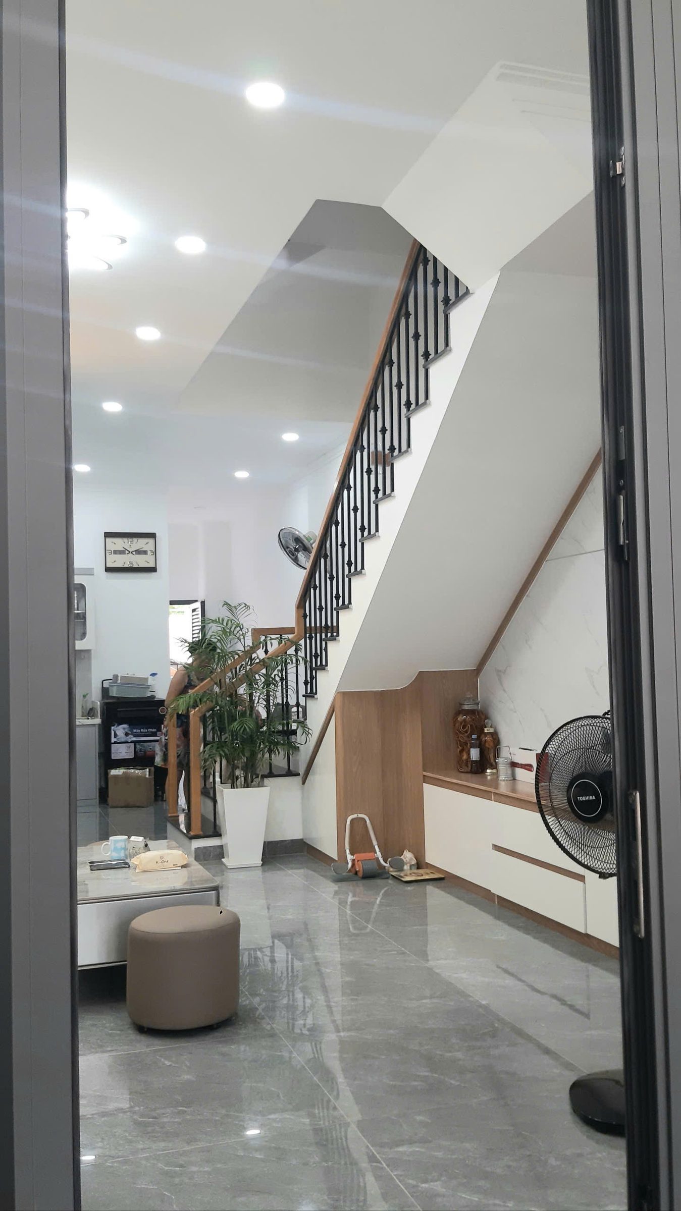 NHÀ ĐẸP 3 TẦNG CẠNH SÔNG QUÁN TRƯỜNG NGAY KĐT HÀ QUANG 2 NHA TRANG