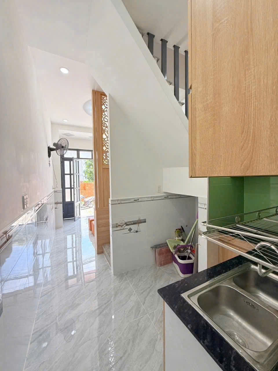 BÁN NHÀ SIÊU PHẨM Phước Long B, Quận 9 - GIÁ BAO SANG TÊN CHO KHÁCH THIỆN CHÍ. NHÀ ĐẸP- CHỊ CHỦ CŨNG ĐẸP .