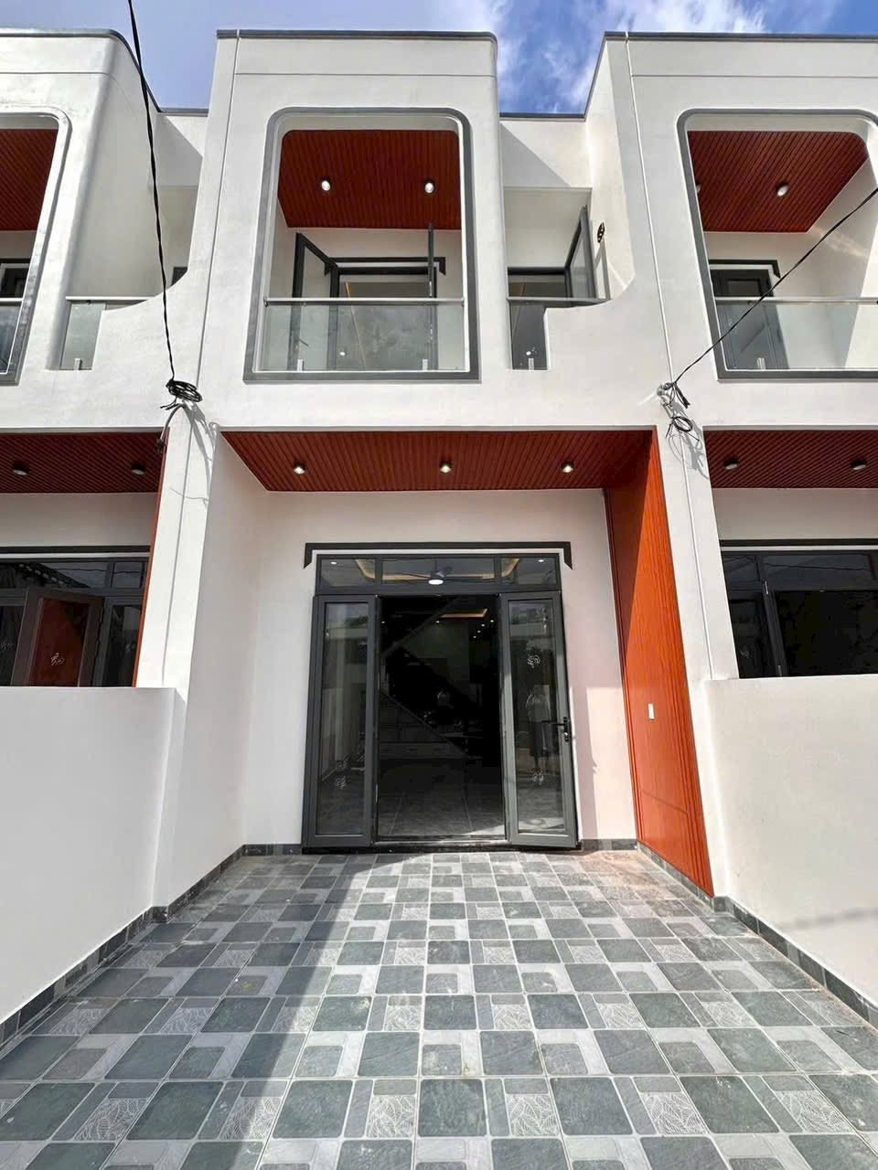 🔥NHÀ LẦU PHƯỚC TÂN – CHỈ 700 TRIỆU NHẬN NHÀ Ở NGAY, SỔ RIÊNG HOÀN CÔNG🔥