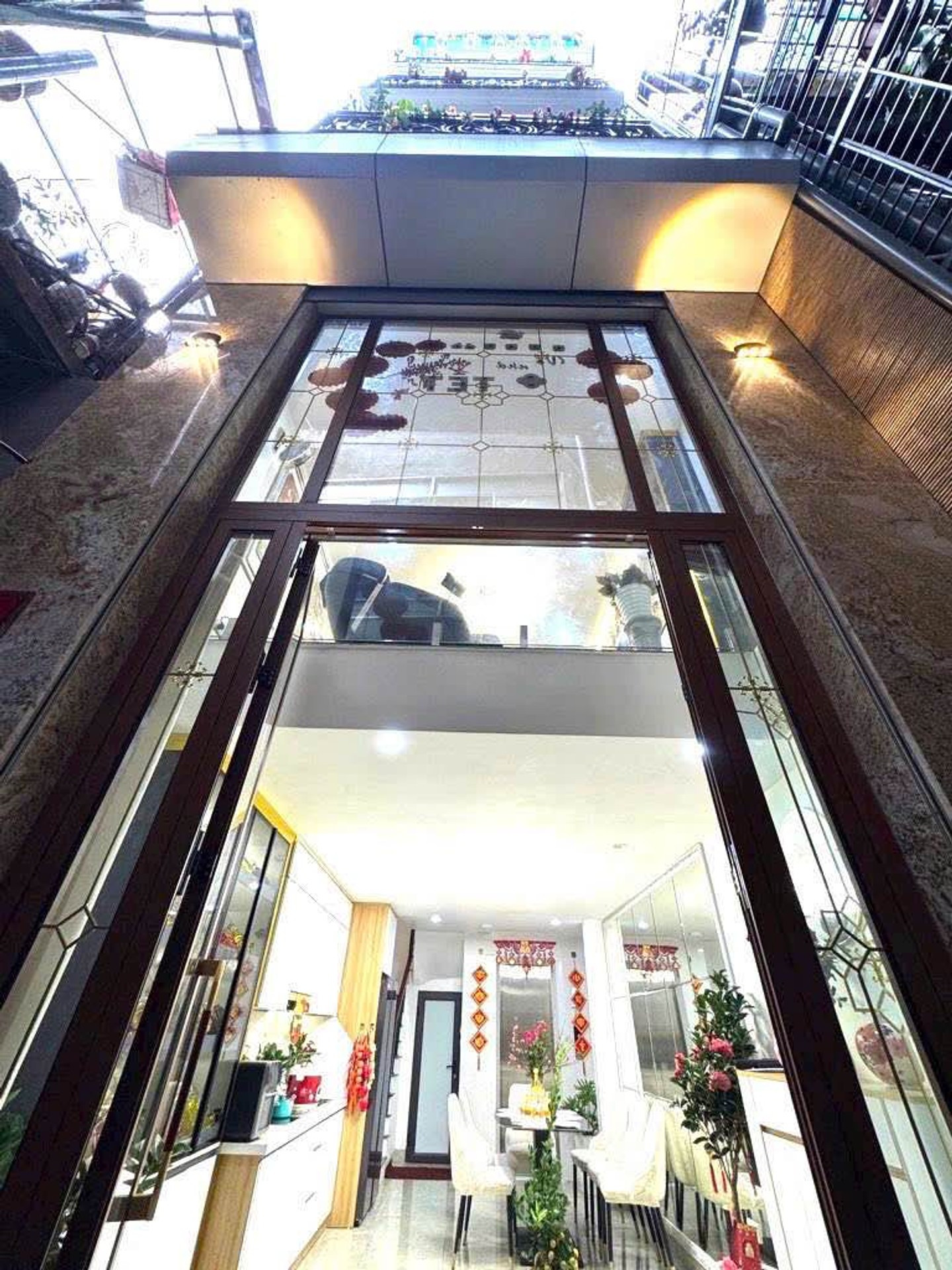 VIEW HỒ BA MẪU 7TẦNG XÂY MỚI THANG MÁY
