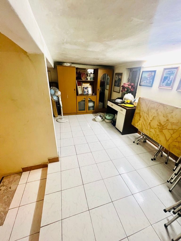 Bán nhà Hoàng Văn Thái - Thanh Xuân – Giá 16 tỷ – DT 40m² x 3 tầng – MT 4.7m – phân lô quân đội, ô tô tránh, căn góc 3 mặt thoáng