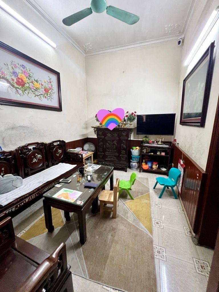 Bán nhà Hoàng Văn Thái - Thanh Xuân – Giá 11 tỷ – DT 45m² x 3 tầng – ô tô đỗ cổng, phân lô quân đội