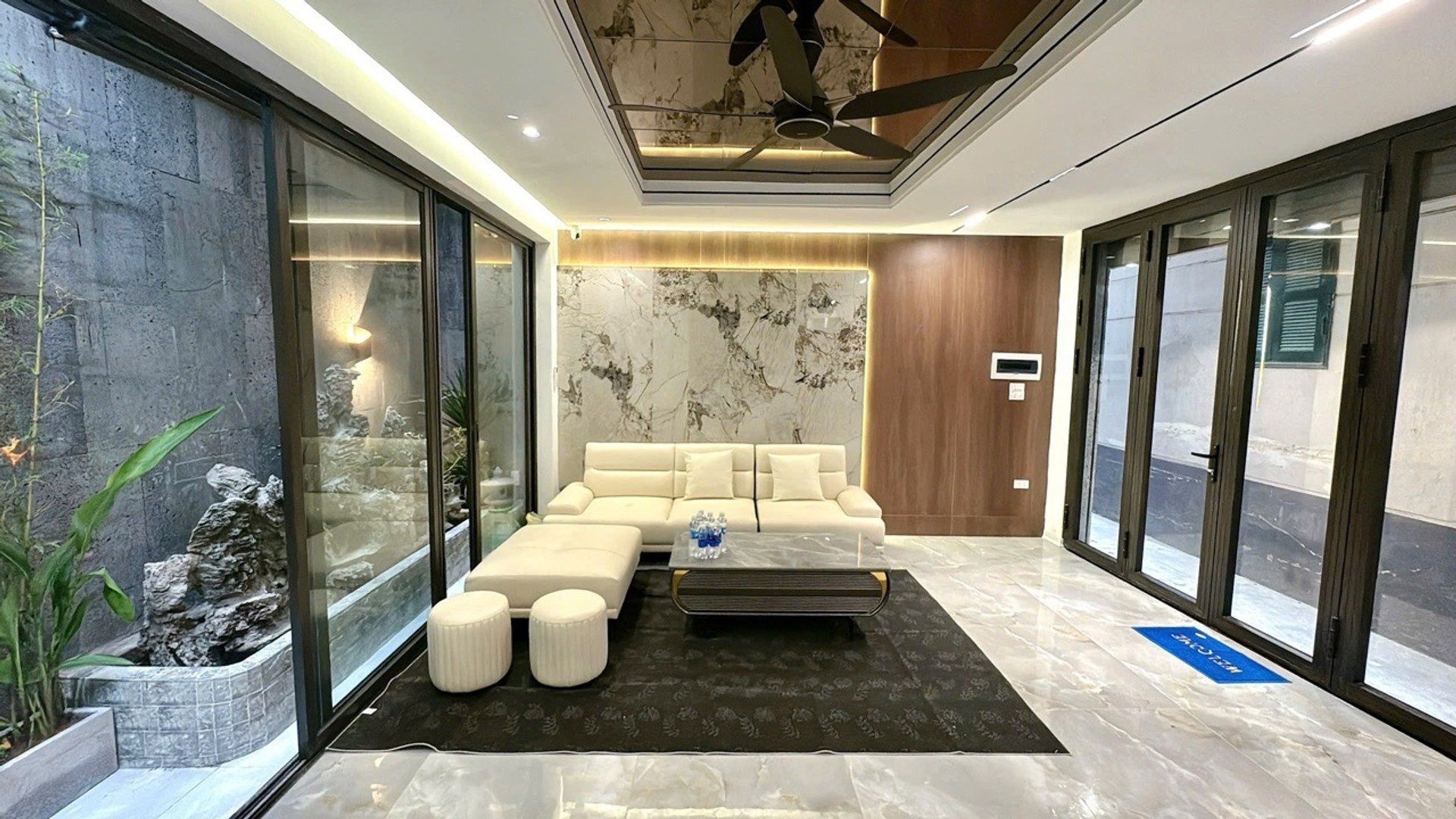 Bán nhà Hoàng Văn Thái – Giá 12.95tỷ – DT 50m² x 6 tầng – MT 8.4m – Thang máy, 2 mặt thoáng, Ở ngay