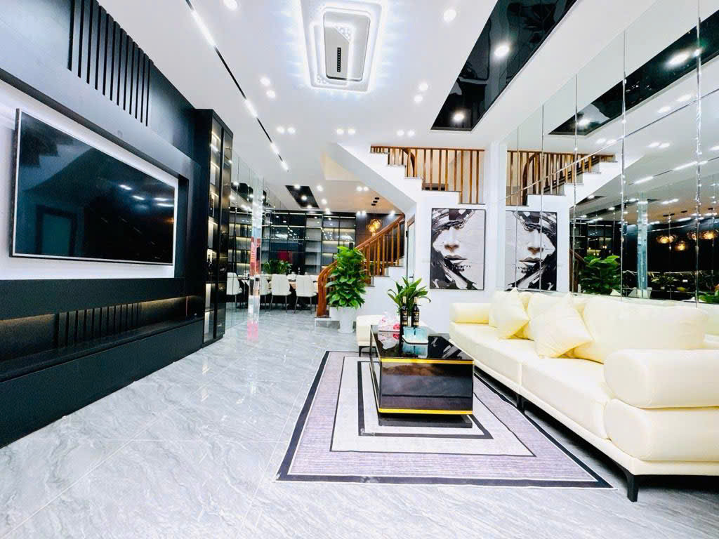 "Không QH" - Vương Thừa Vũ - tặng nội thất 350tr- 6 ngủ - ô tô đỗ 5m - 50m- 12,5 tỷ