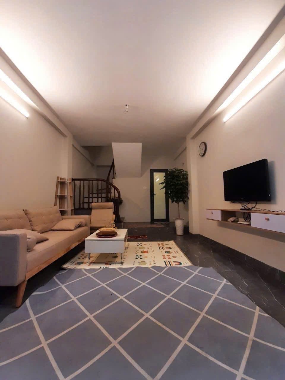 Cho Thuê Nhà Ngõ 154 Phương Liệt - Thanh Xuân 30M² 5 Tầng - Full Nội Thất - Giá Thuê 13tr