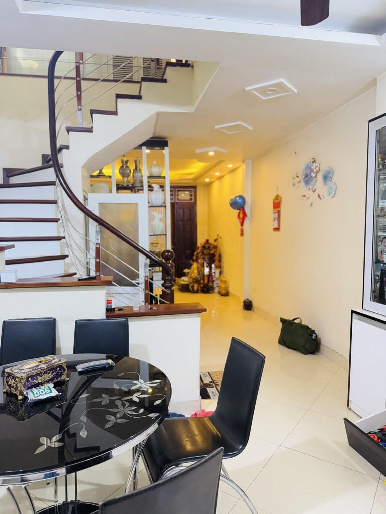 Bán nhà Trường Chinh – Giá 22.99 tỷ – DT 60m² x 6 tầng – MT 3.7m – Phân lô quân đội, Thang máy, 2 mặt thoáng