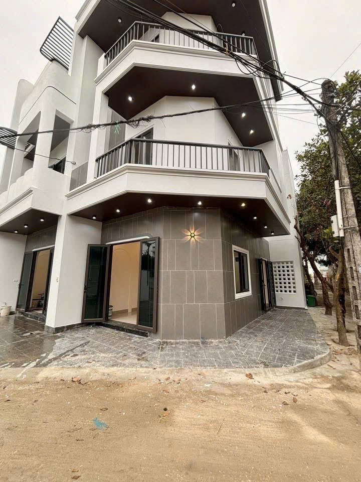 🔥 SIÊU PHẨM ĐẦU VE – NHÀ 3 TẦNG MỚI TINH – ĐỨC HẬU 🔥