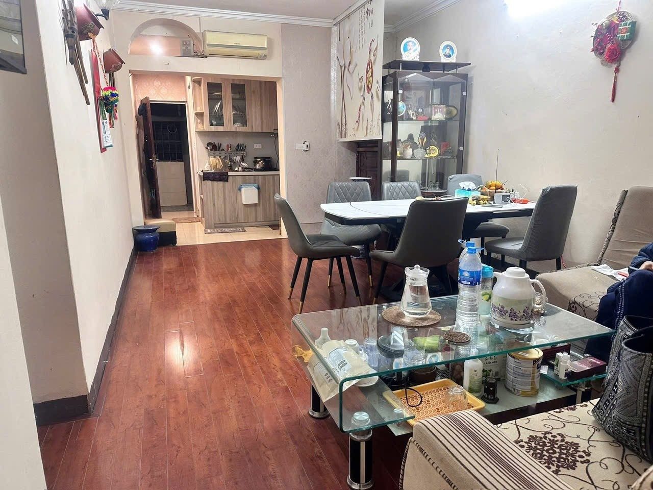 Bán căn hộ tập thể Đại học Công Đoàn, Tây Sơn, Đống Đa, nhà đẹp, ngõ ô tô, gần phố
