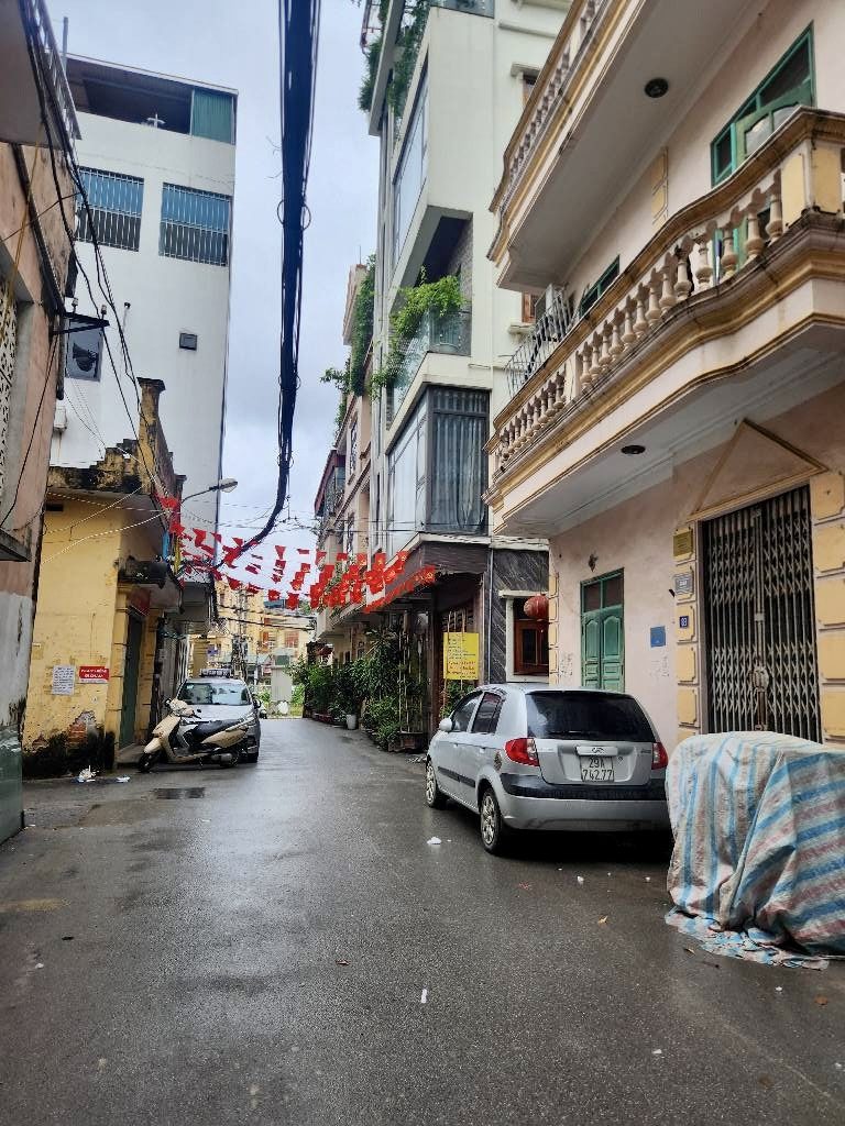 50M2 NGÔ QUYỀN - HÀ ĐÔNG - NGÕ THÔNG OTO - 20M ĐƯỜNG OTO TRÁNH ĐỖ - CHỦ NHÀ CẦN BÁN NHANH - GIÁ 10.6 T.Ỷ