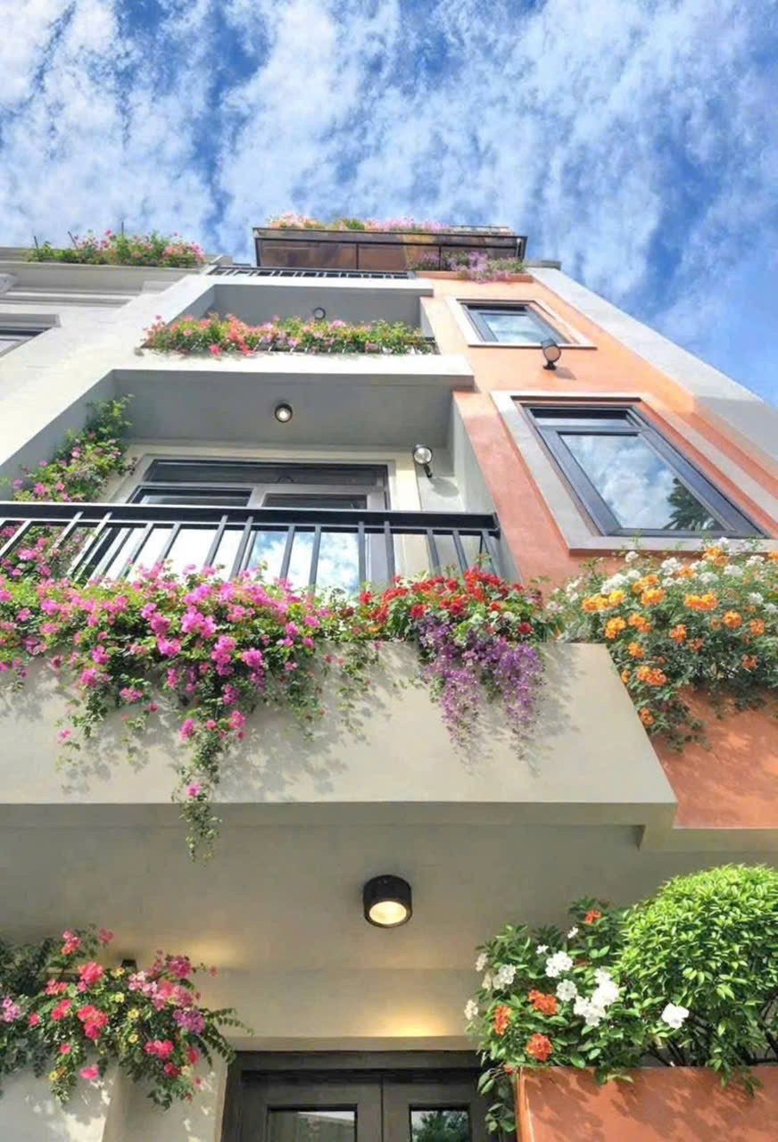🚨 SIÊU PHẨM SÀI ĐỒNG – NHÀ ĐẸP 55M² – Ô TÔ TRÁNH – CẠNH HỒ ĐIỀU HÒA 🚨
