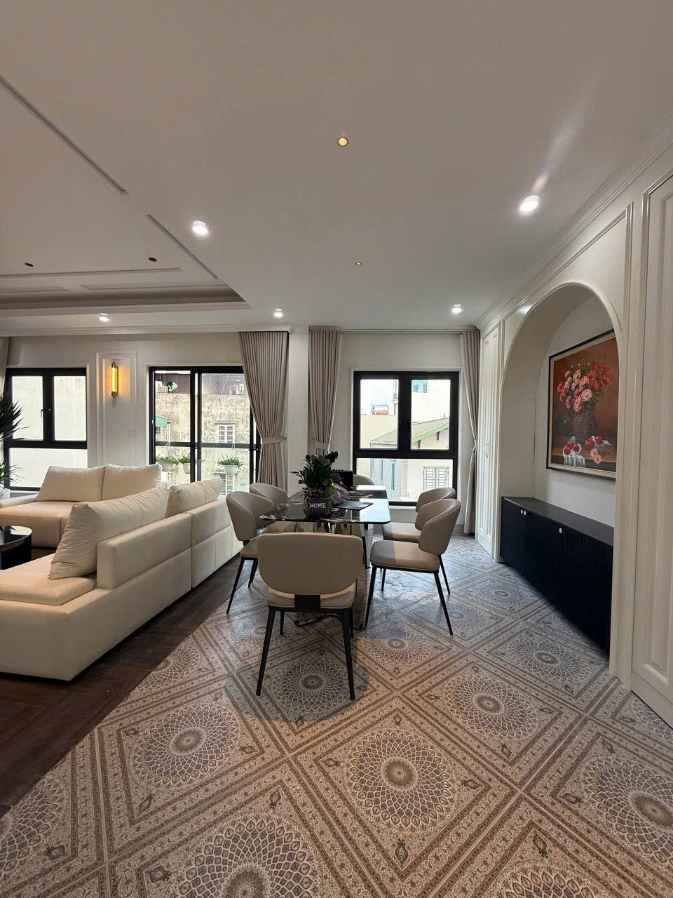 Hiếm Có Khó Tìm! Biệt Thự 4 Tầng Trên 303m² Đất Đẹp Hoàng Thế Thiện – Xem Là Muốn Sở Hữu