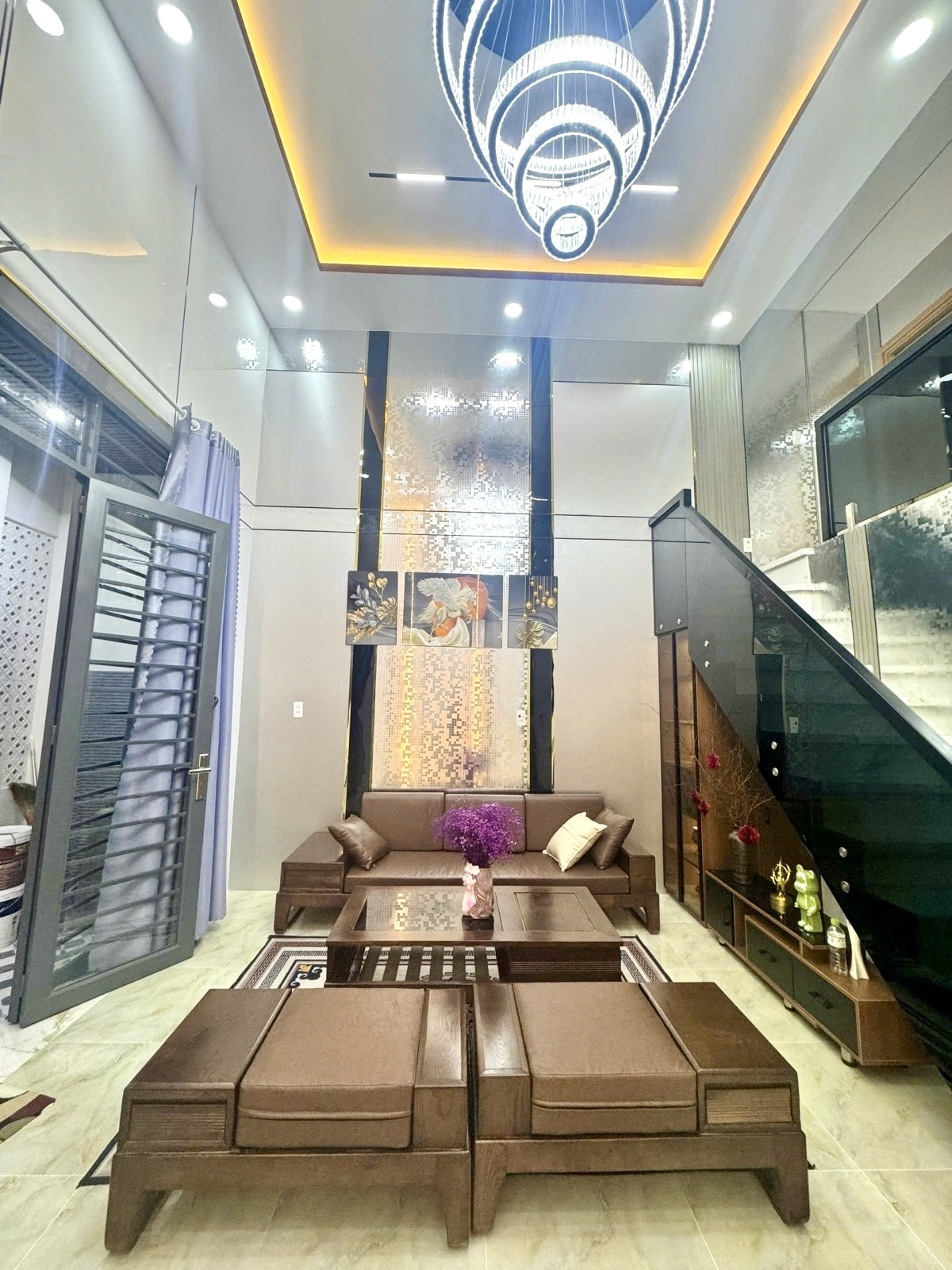 🚗 BÁN NHÀ 2 TẦNG - 61M2( 5.2*12), HOÀN CÔNG - KHÔNG QH - 4PN( 2PN TRỆT) - NHÀ ĐẸP Ở NGAY - HẺM XE HƠI - TẶNG FULL NỘI THẤT - P. TAM BÌNH, THỦ ĐỨC.(T)