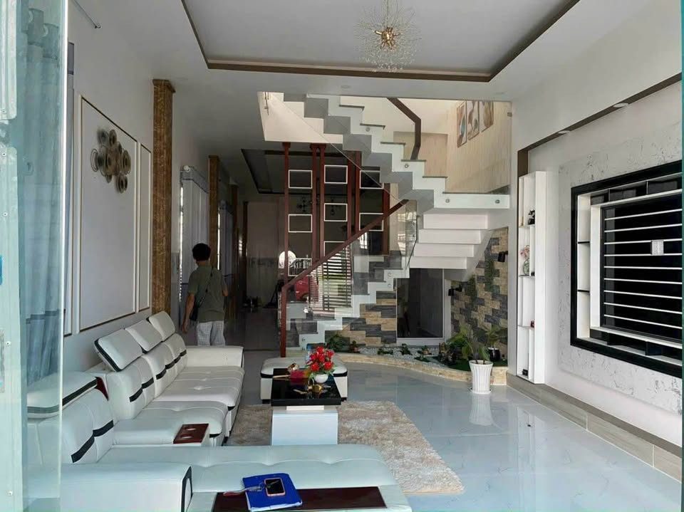 Chủ ngộp cần bán gấp căn nhà Tam Bình Thủ Đức 1T950TR SHR