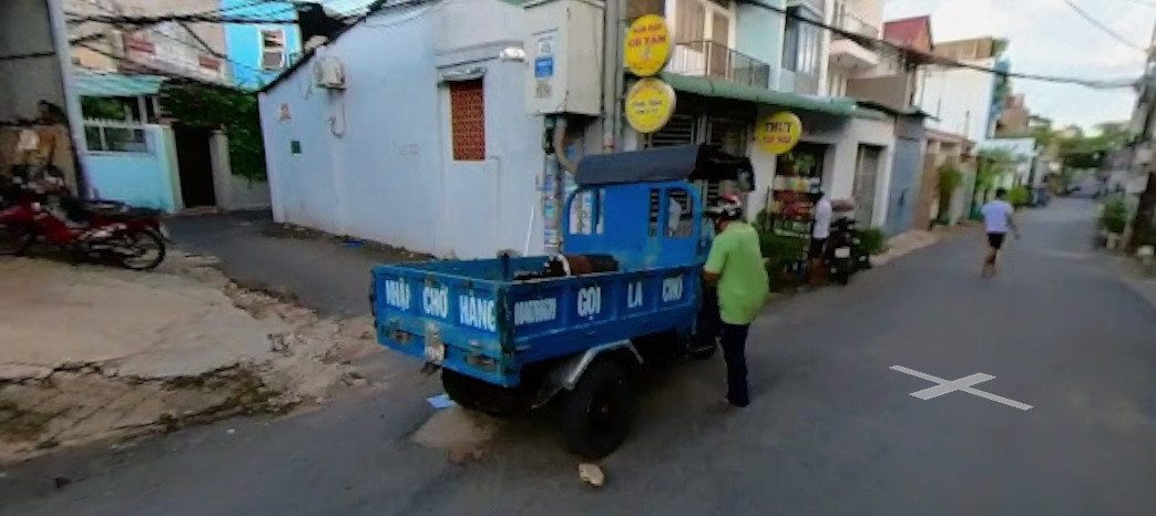 Hẻm thông với QL1A đoạn Ngã tư Amata đến Ngã 4 Tam Hiệp. Gần nhà thờ, Trường học, siêu thị