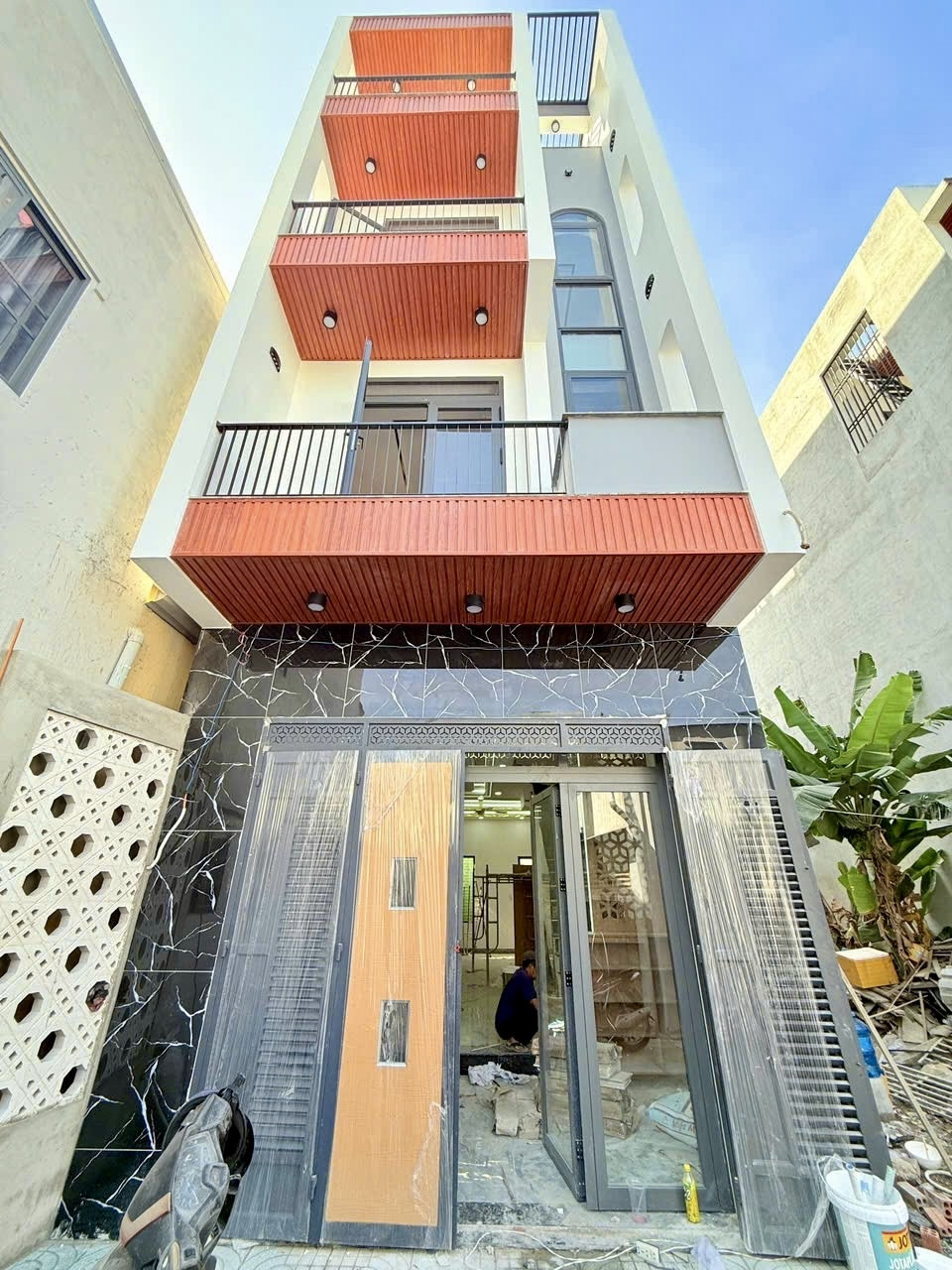 🚗 BÁN NHÀ 4 TẦNG MỚI - 63M2(4.7/5*14.6), HOÀN CÔNG, 4PN, 5WC - TẶNG FULL NỘI THẤT MỚI -  NHÀ MỚI - HẺM XE HƠI - GẦN CHỢ, TRUNG TÂM P. TAM PHÚ, THỦ ĐỨC.(Q)