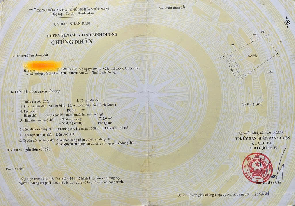 Đất vuông đẹp, rào lưới B40 cắm móc rõ ràng, đường thông 5m, không tranh chấp và bên hông dọc đường đất 2m (dài khoảng hơn 100m đường thông, năm 2026 chuẩn bị lên nhựa 7m).