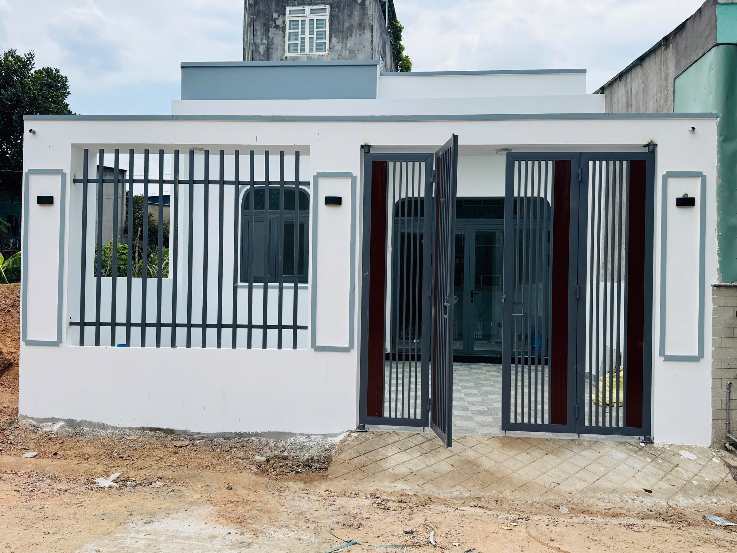 Bán nhà mới 100% tại Tân Định. Bến Cát. Bình Dương
