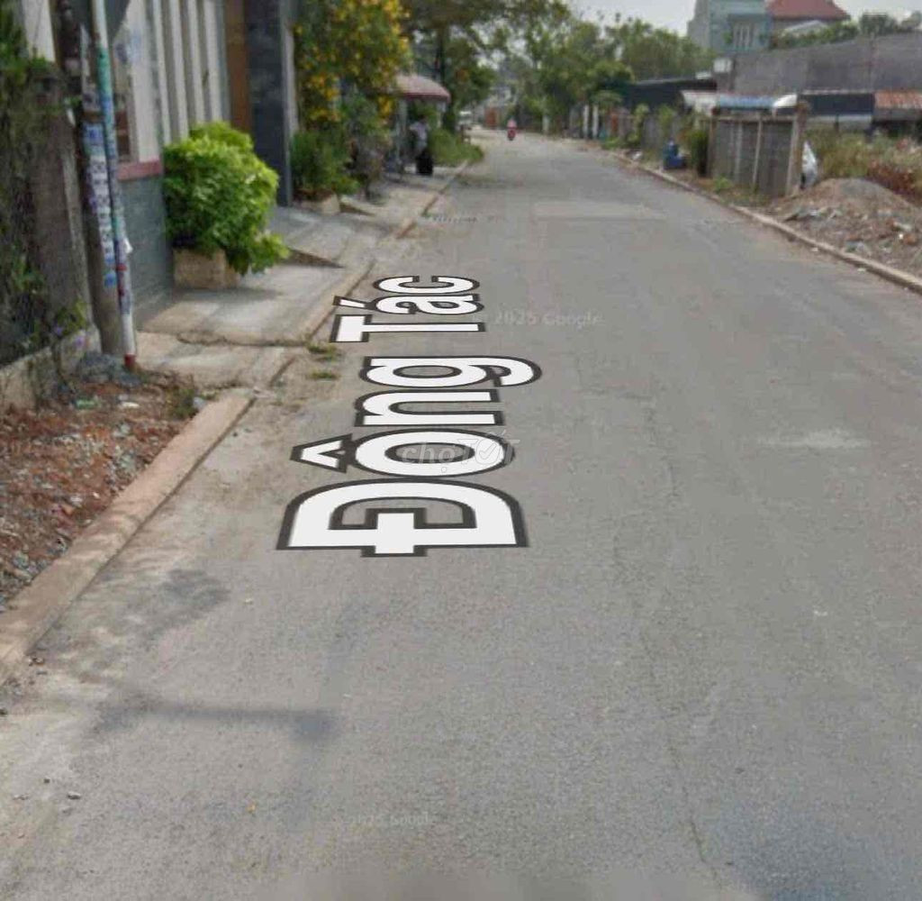 Bán đất mặt đường Đông Tác Dĩ An Ngang 7 m nở hậu diện tích : 971m