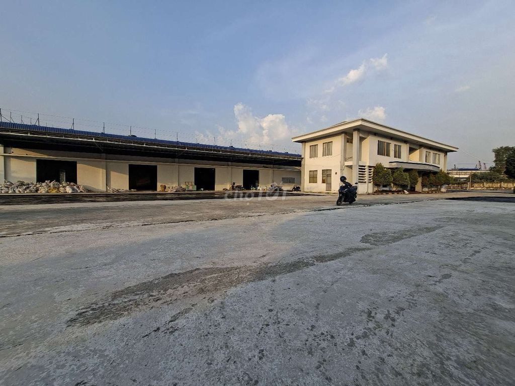 CHO THUÊ XƯỞNG KHU CÔNG NGHIỆP DĨ AN