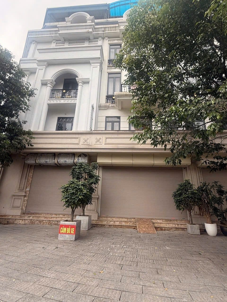 🏡 Shophouse mặt phố Nguyễn Phi Ỷ Lan – vị trí hiếm , ĐT 2 chiều, vỉa hè siêu rộng.