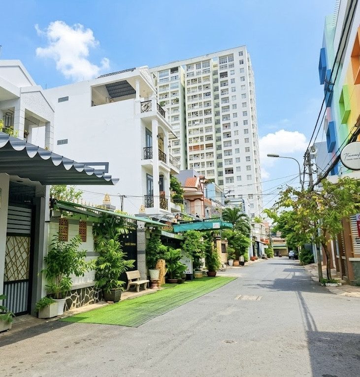 Hẻm xe tải ngay trung tâm Quận 7; 7,2x16m 4PN; hẻm thông tiện kinh doanh