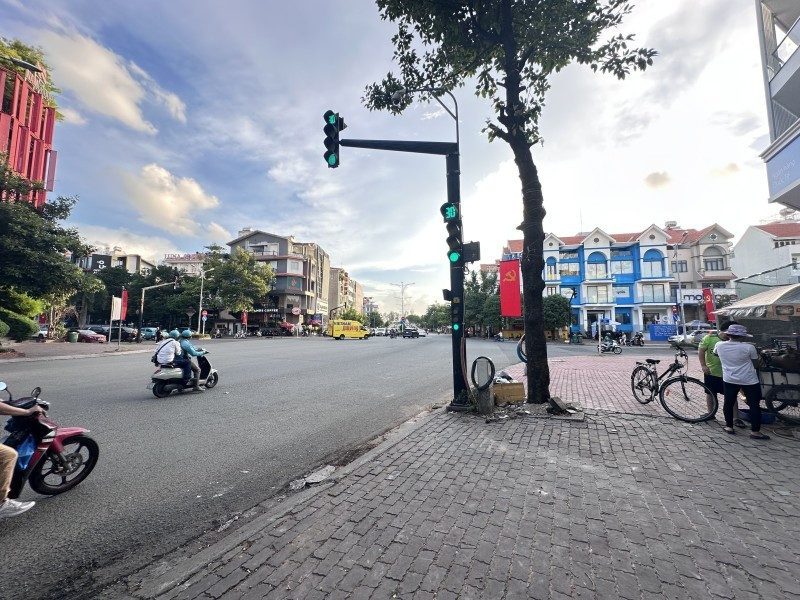 🔥 SIÊU HIẾM -- 200M2 – MẶT TIỀN NGUYỄN THỊ THẬP, KDC HIM LAM – NGANG 10M – DÒNG TIỀN GẦN 2 TỶ/NĂM – CHỈ 125 TỶ