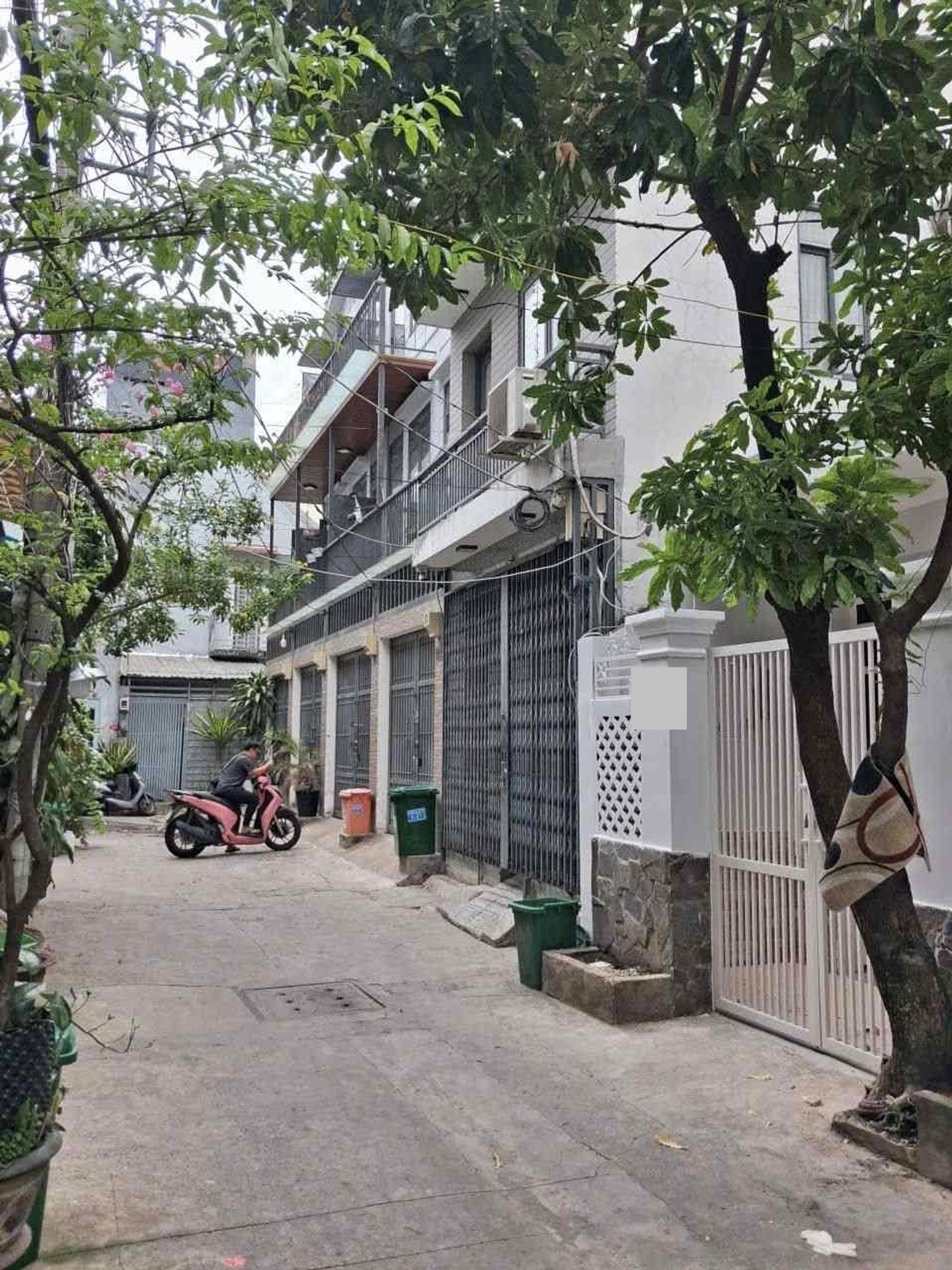 Chính chủ 1 đởi nhà 2 tầng ngay trung tâm Q7; biệt thự Kiều Đàm; 52m2; cách Q4 chỉ 1 cây cầu