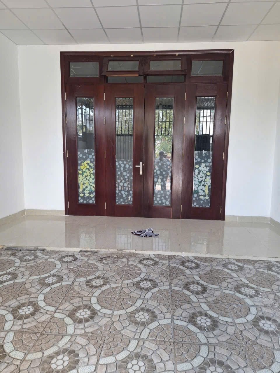 Nhà Gác Sân Ô-Tô Trung Tâm Phố, Hẻm Y Ni K'sơr - Phường Tân Lập