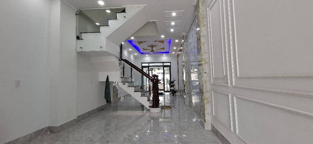 ĐẤT ĐẸP LÔ NHÌ PHÚ THUẬN – NỞ HẬU TÀI LỘC – GIÁ TỐT - DT KHỦNG