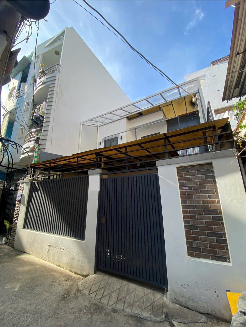 Dòng tiền 264tr/năm; ngay ngã 4 Nguyễn Thị Thập; cách mặt tiền 20m; liền kề UBND Quận 7 (cũ)