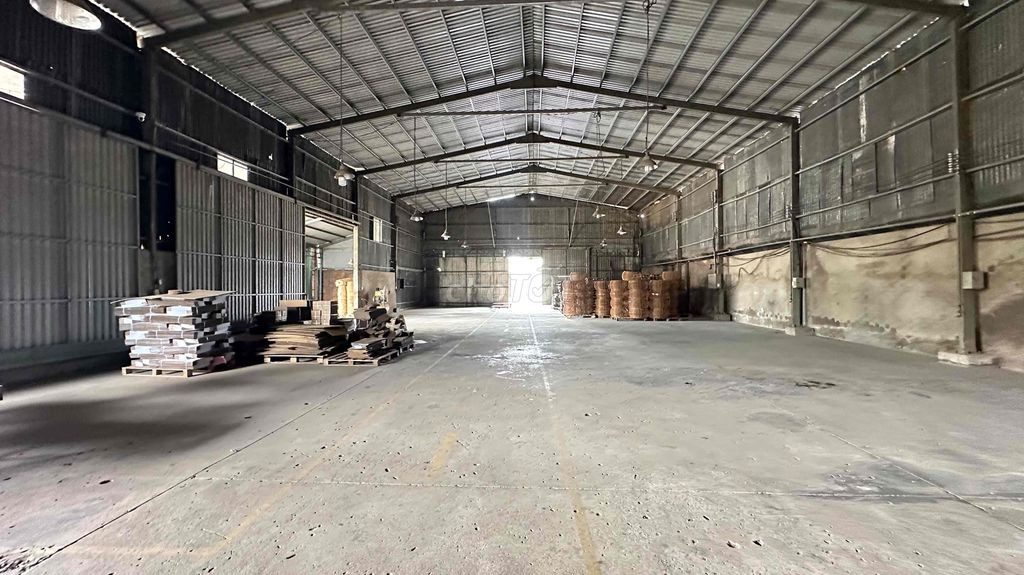 Xưởng Tân Uyên 3100m 80tr/tháng Có Trạm Điện SX