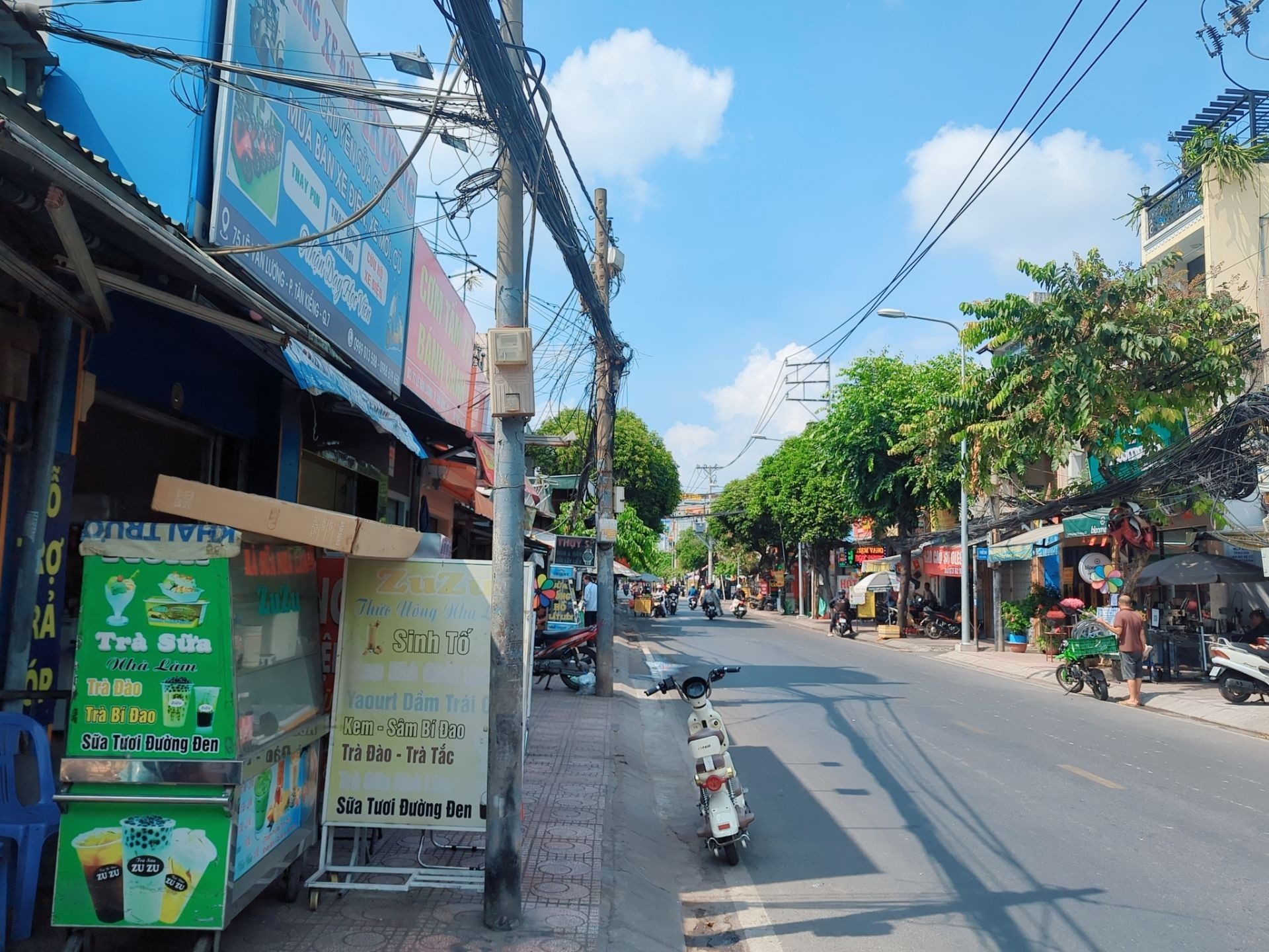 ĐẤT ĐẸP TIỆN XÂY CHDV/VP, MẶT TIỀN KD LÊ VĂN LƯƠNG, GẦN CHỢ TÂN QUY, Q.7, 6M X 22M, SHR