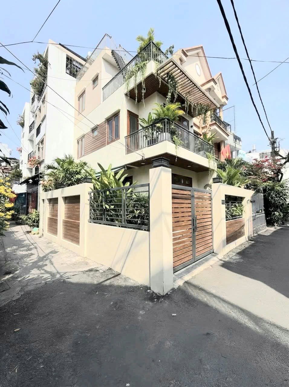 Hẻm nhựa 8m ngay chợ Tân Hương, nhà đẹp 3 tầng 4*12 vuông vức, 5pn, 7.3tỷ (283c1)

📞 Liên hệ xem ngay: 0902 106 911