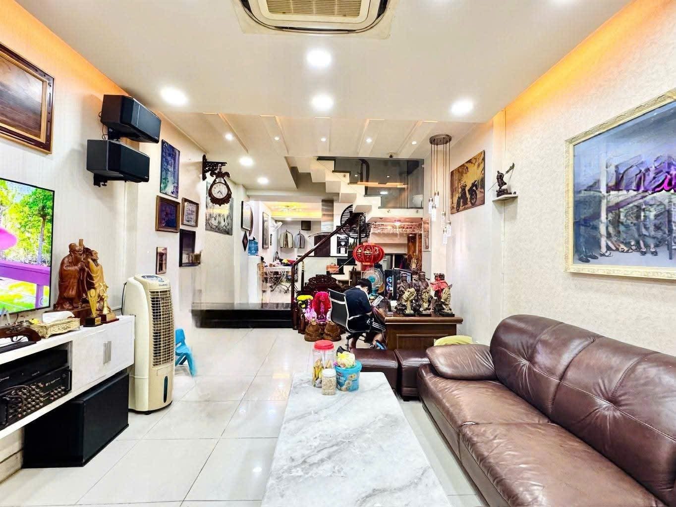Sát 𝐌Ặ𝝩 𝝩𝙄Ề𝞜 gần chợ 𝗧Å𝙉 𝗛ՄƠ𝐍𝐆 - 𝟰*𝟮𝚶*𝟰𝗧 với 𝟳𝙋𝐇Ò𝝢𝐆 🚘 thắng 𝟭 trục 🏠 ĐẸ𝙋 - 𝟵tỷ. (122)

👉GỌI CHO em ☎ 𝚶𝟵𝚶𝟮..𝟭𝚶𝟲..𝟵𝟭𝟭 ĐỂ XEM NHÀ VÀ GẶP CHÍNH CHỦ NHÉ CẢ NHÀ🥰.