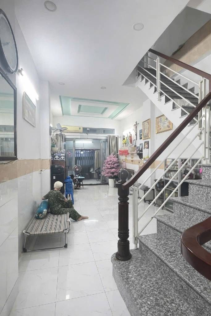 BÁN NHÀ TỈNH LỘ 10 BÌNH TÂN 46M2 2 TẦNG 2PN 3.9 TỶ GẦN AEON MALL TÊN LỬA