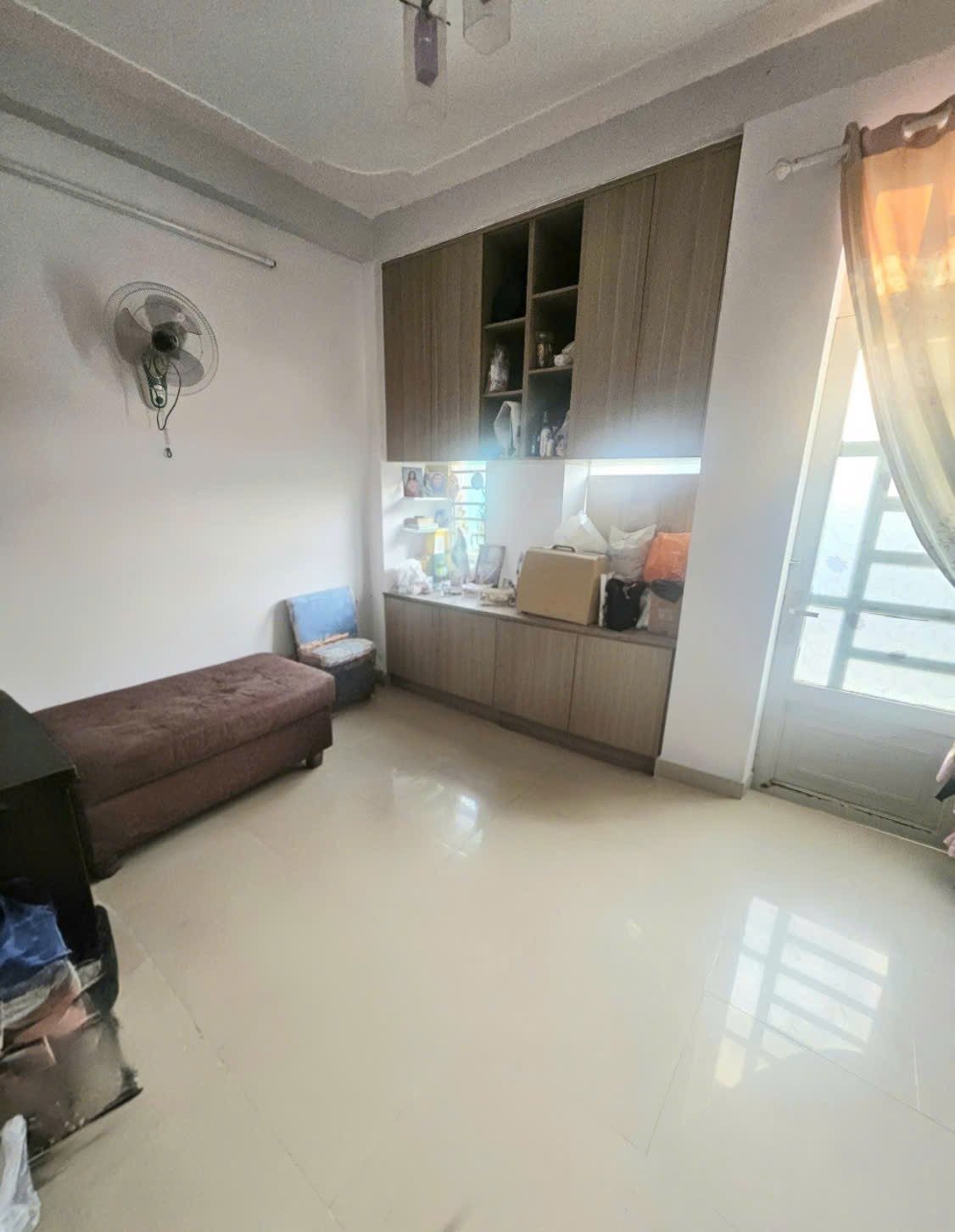 M.T K.D NGUYỄN XUÂN KHOÁT - 4*14*4TẦNG - VUÔNG VỨC - HOÀN CÔNG ĐỦ - PHÁP LÝ SẠCH - CHÍNH CHỦ CHÀO 11T 

📞 Liên hệ xem ngay: 0902 106 911