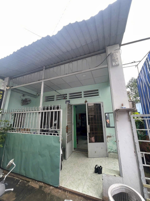 Nhà Phường Tân Vạn .Diện tích : 70m2 ,Sổ riêng thổ cư, hoàn công