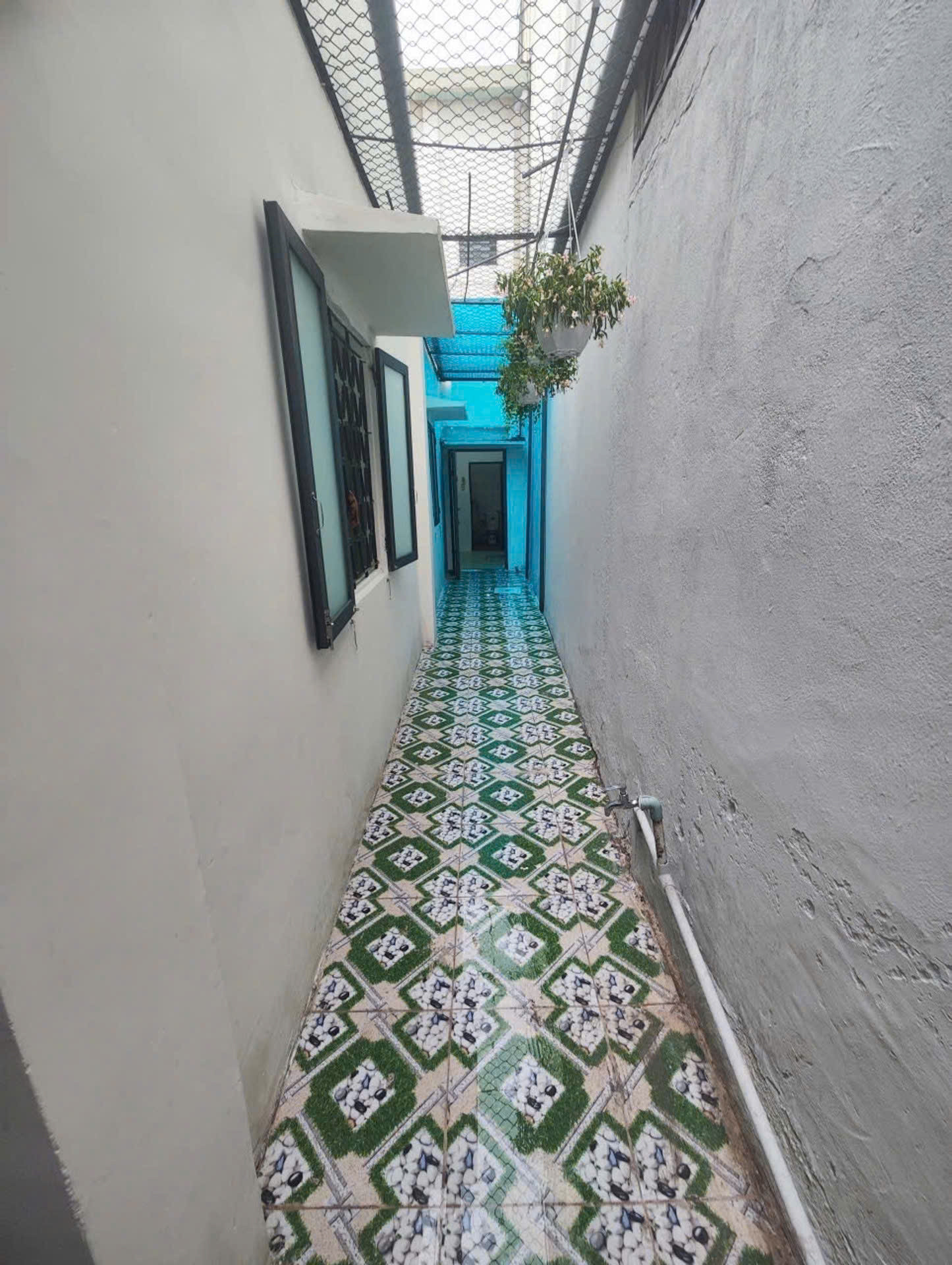 Bán Nhà Đường Lê Văn Việt Gần Ngã Tư Thủ Đức, TP. Thủ Đức, gần Ga Metro DT 80m², ngang 5.3 hiếm. Giá 4,9 Tỷ