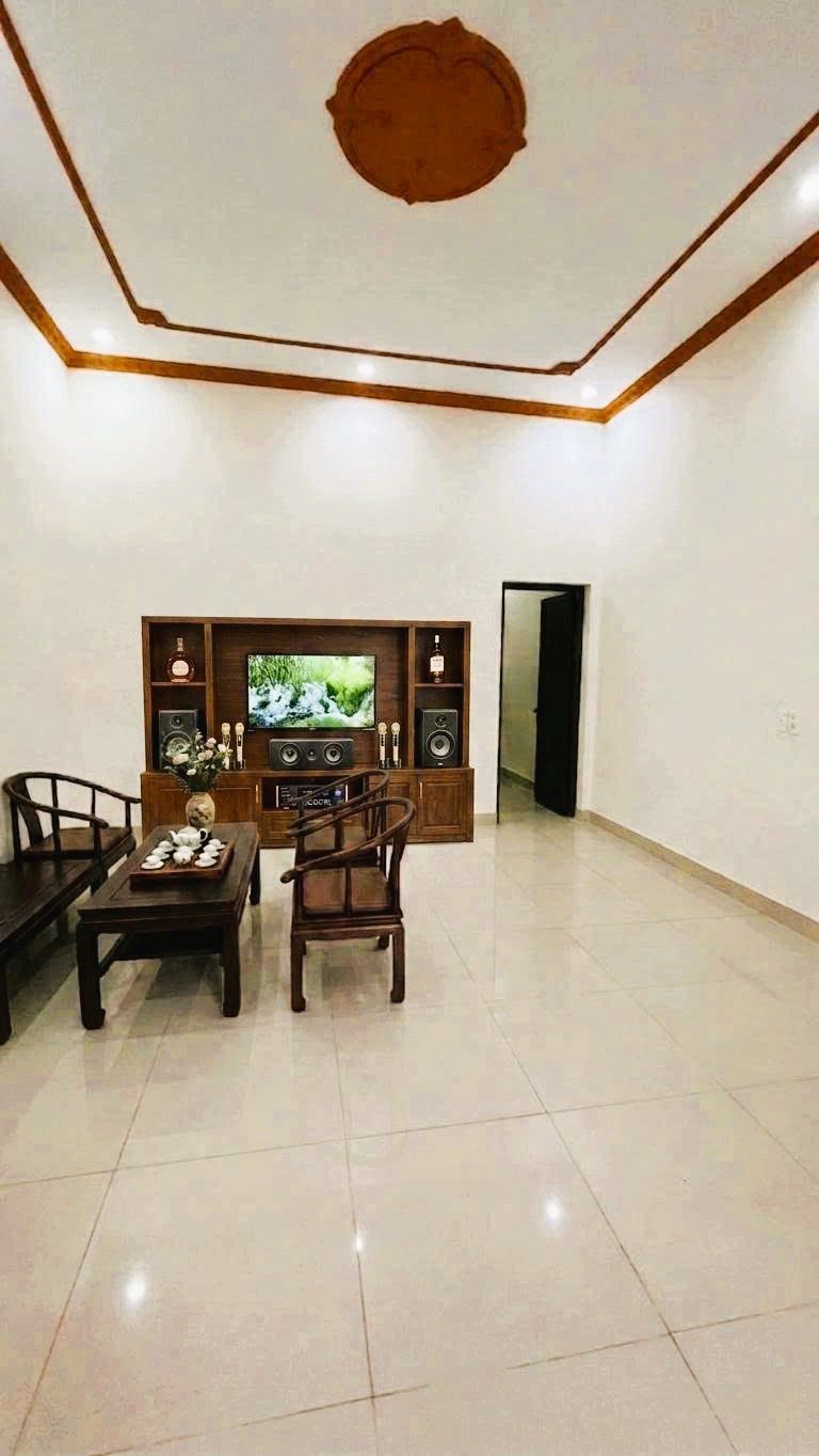 GIÁ ĐẦU TƯ, MẶT TIỀN KINH DOANH, 124M2 NGANG 4.7M, NGAY LÊ VĂN VIỆT, 8.6 TỶ