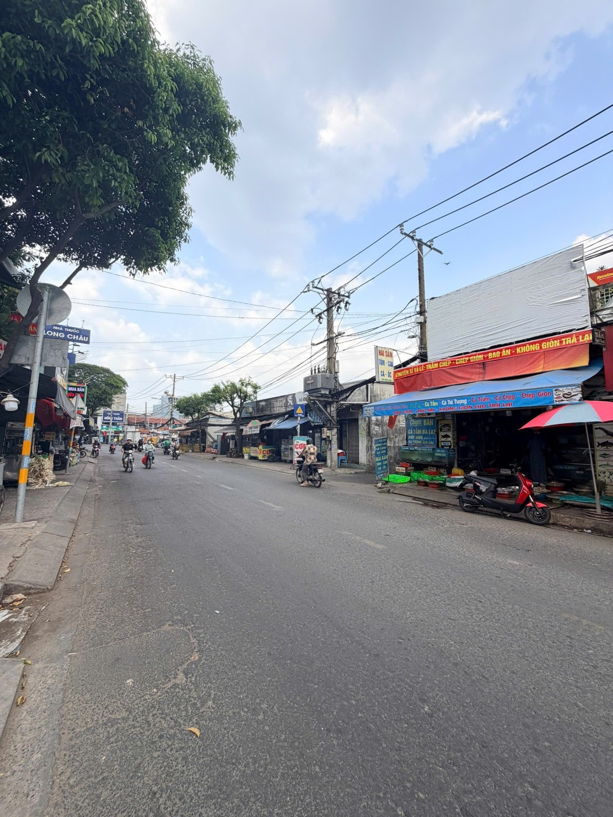 BÁN ĐẤT ĐƯỜNG ĐÌNH PHONG PHÚ QUẬN 9 - DT 75.2M2 - SÁT CHỢ KINH DOANH SẦM UẤT - Ô TÔ TỚI ĐẤT - GIÁ 7.1 TỶ