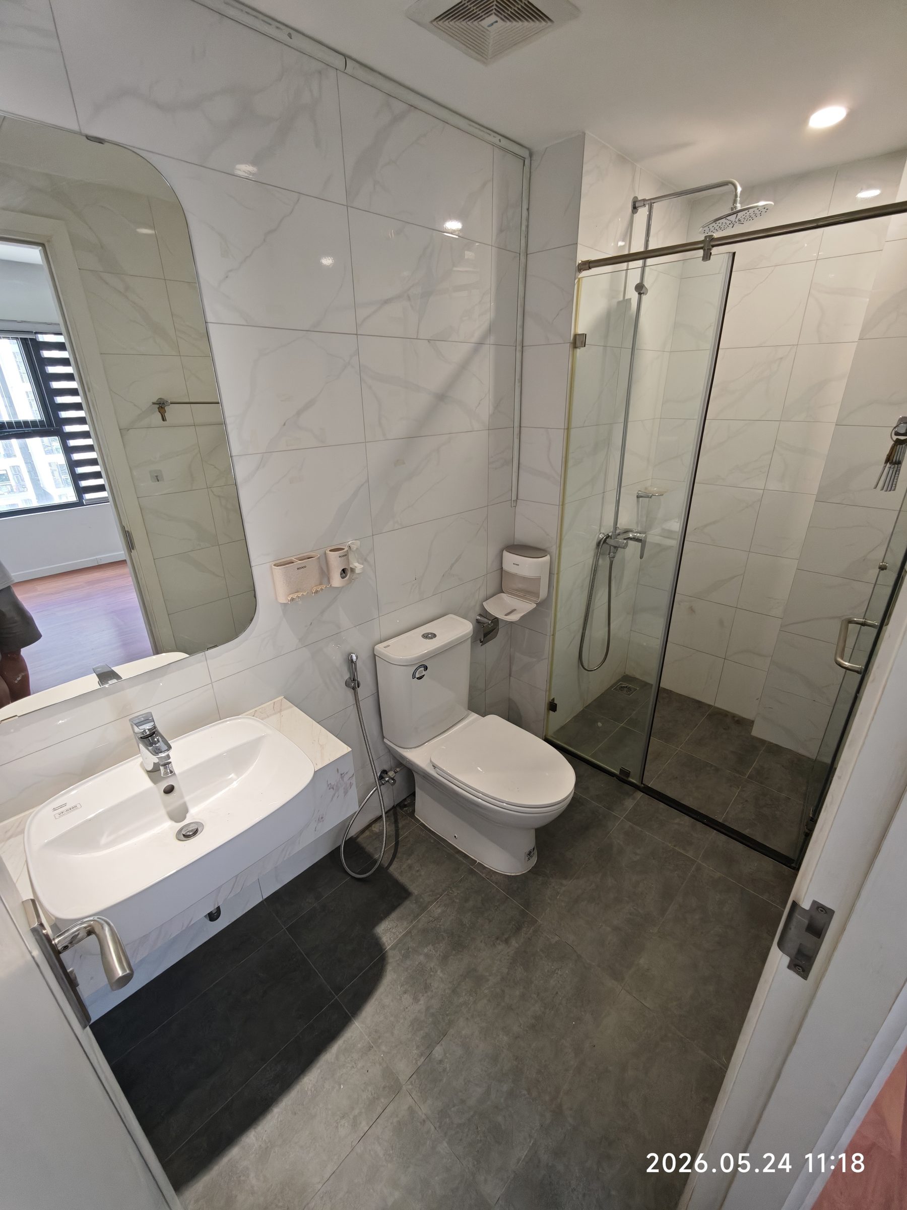 Chính chủ cho thuê CCCC,dt 64m2 có 2N2VS, hướng Đông Nam