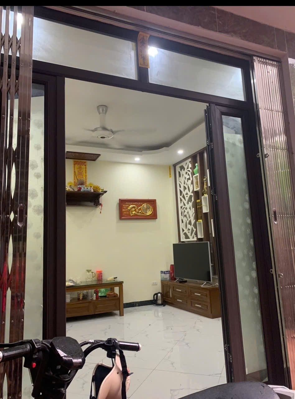 Cho Thuê Nhà Ngõ 145 Liên Mạc - Bắc Từ Liêm 30M² 4 Tầng 3 Ngủ, Full Đồ - Giá Thuê 8tr