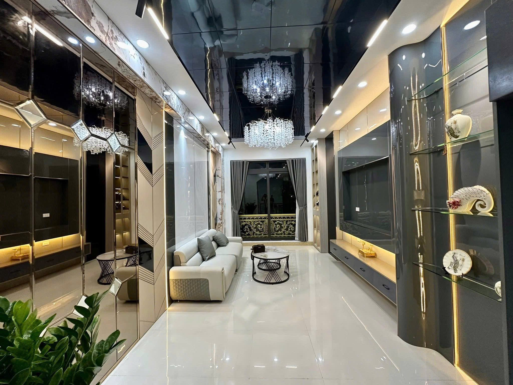 Nhà Đẹp LUXURY! Thành Công, 30m Ra Phố,Ngõ Thông,DT:28/32T2m2 x 4 Tầng,Giá: 8.98 tỷ Ba Đình