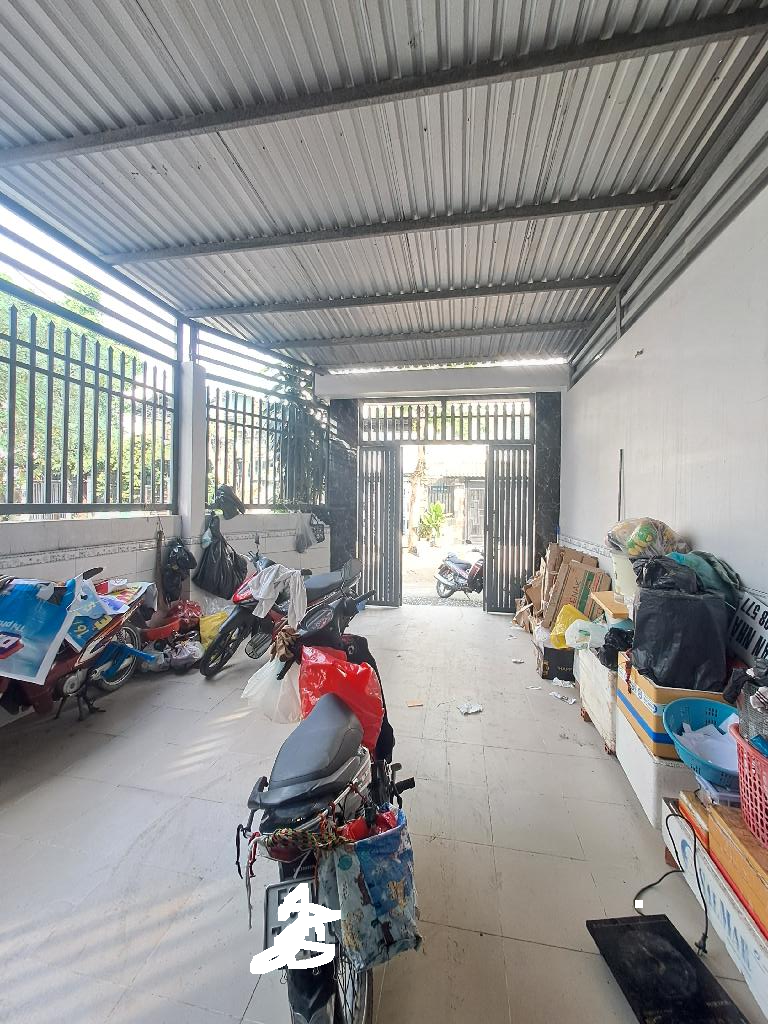 Bán nhà mặt tiền Thạnh Lộc 16 Quận 12, nhà lô góc 2 mặt tiền, diện tích 5.2x20, 1 trệt 3 lầu, giá 7.5 tỷ