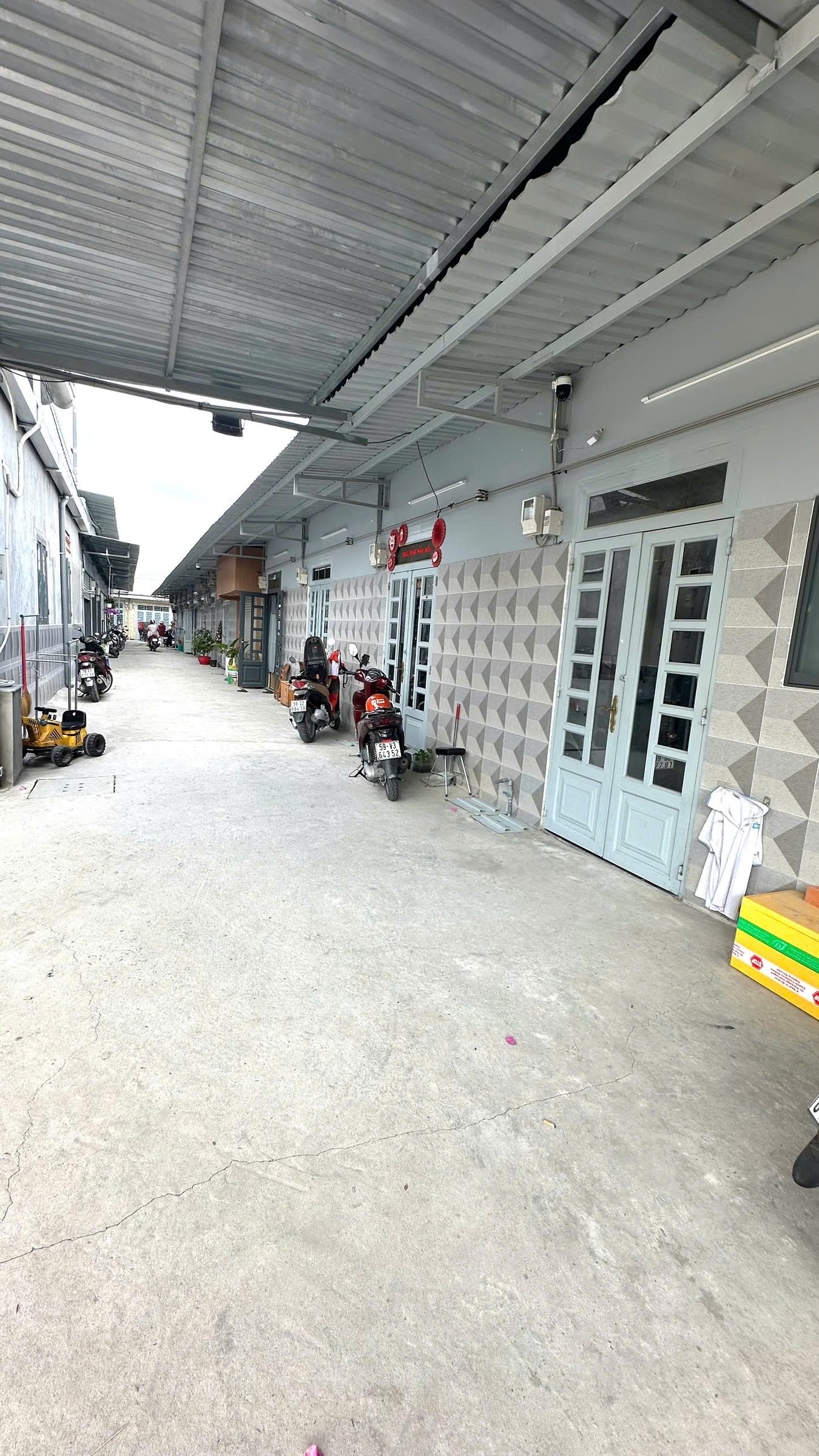 🔥 NHÀ THẠNH LỘC, QUẬN 12 - DIỆN TÍCH KHỦNG 56M2 - GIÁ CHỈ 1.4 TỶ - HẺM XE HƠI TẬN CỬA! 🔥